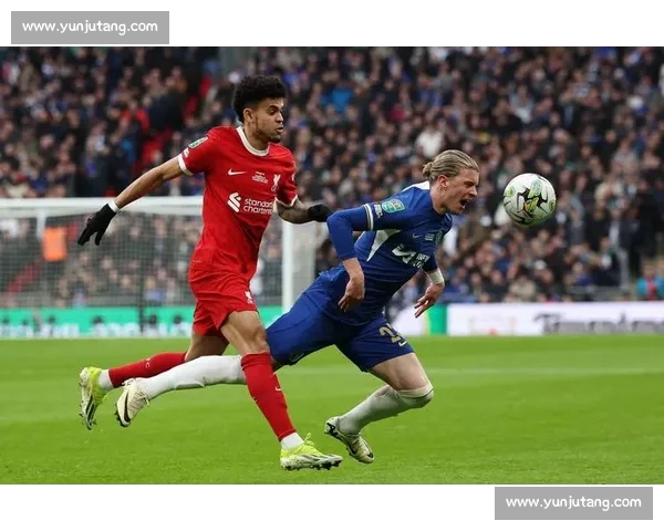 巴萨 6000 万报价迪亚斯,利物浦坚持 8000 万!哥伦比亚飞翼成红蓝锋线关键拼图